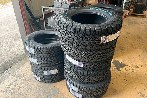 8 Signs You Need New Diesel Truck Tires | RDI Power picture of new truck tires at Donto Way, Brooksville, FL.