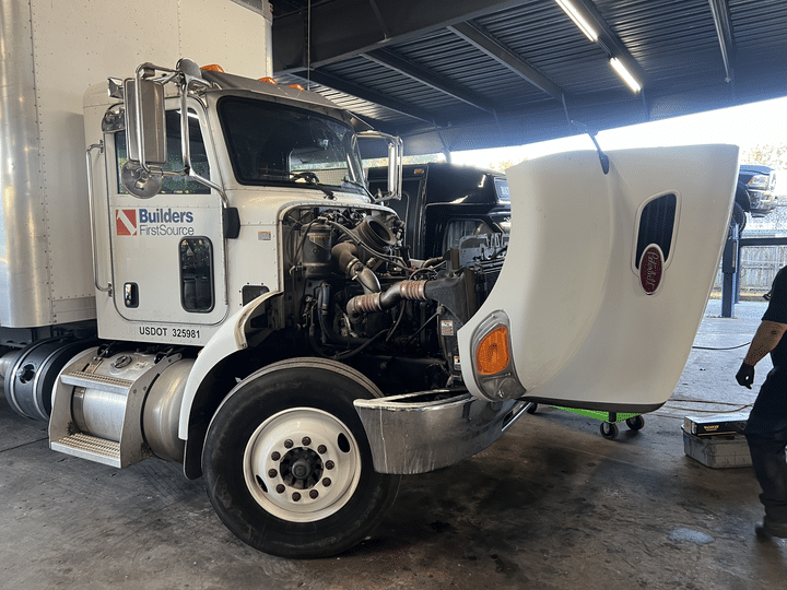 Heavy Truck Maintenance | RDI Power Brooksville, FL | Fleet Services