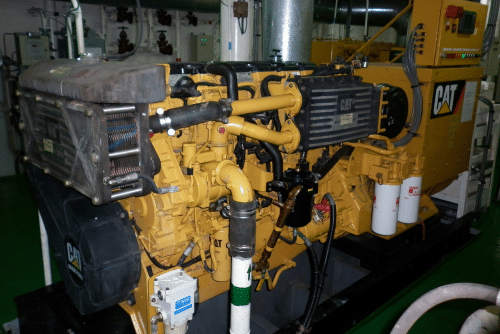 Expert CAT Engine Repair in Brooksville, FL by RDI Power. Image of a Caterpillar 3406 PEEC engine, highlighting its electronic control unit and fuel system. This image underscores the detailed and specialized repair services provided by RDI Power for the Caterpillar 3406 PEEC engine.